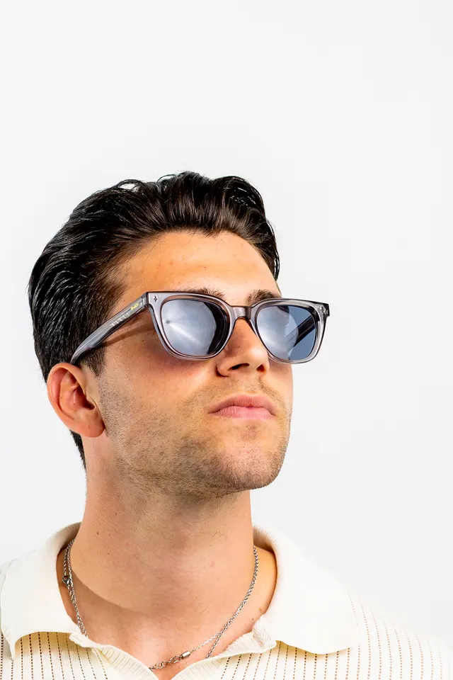 Smoke Grey & Ocean Blue, Studio Frame by Shady Europe (view 5)