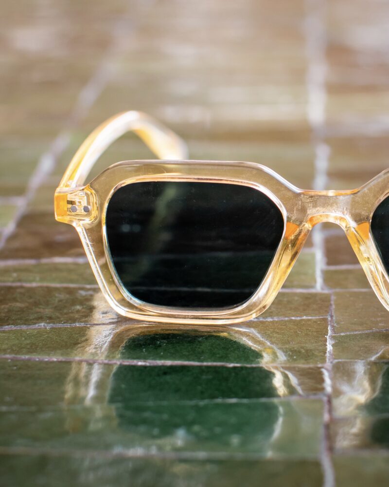 Golden Echo (Chi Chi)
